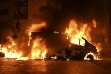 coche-incendiado-paris