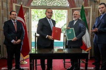 zarif-cavusoglu-documento