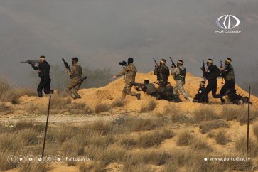 Combatientes palestinos