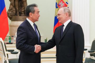 wang yi putin