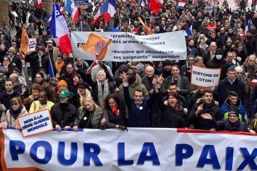 Manifestación por la salida de la OTAN y contra la entrega de armas a Ucrania