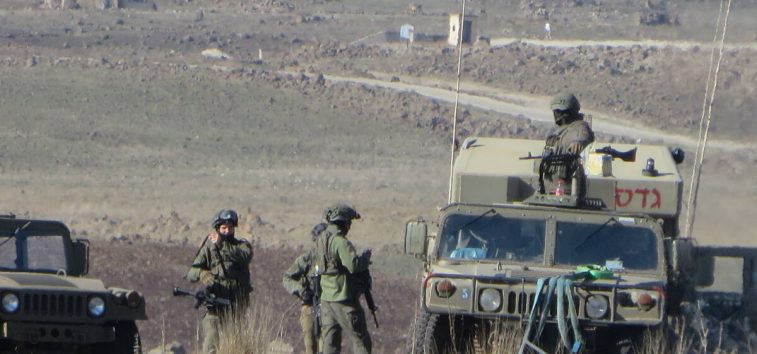  <a href="https://spanish.manartv.com.lb/1223884">Incursión israelí en la zona rural de Damasco deja un mártir y siete detenidos</a>
